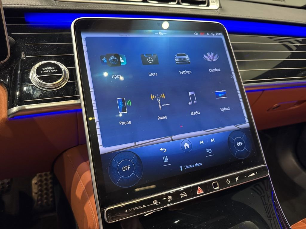 Used 2024 Mercedes-Benz S 580e 4MATIC Sedan image 20