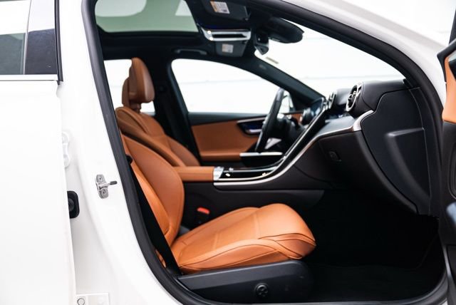 Used 2025 Mercedes-Benz C 300 4MATIC Sedan image 13