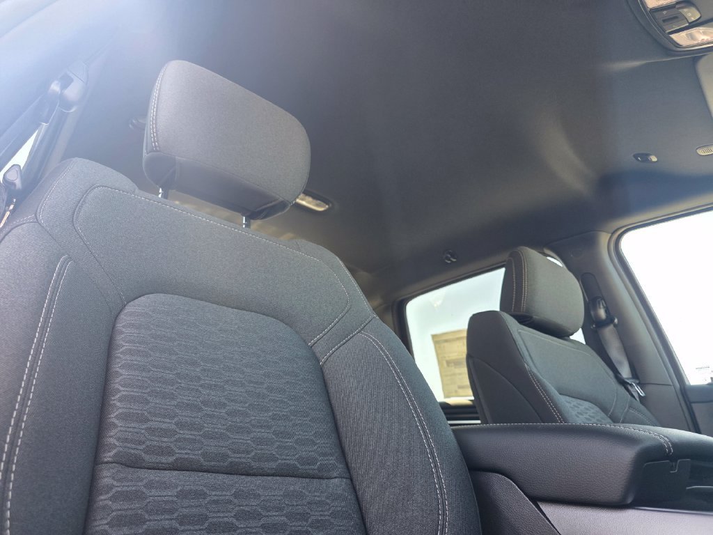 New 2026 RAM 1500 4x4 Crew Cab image 14