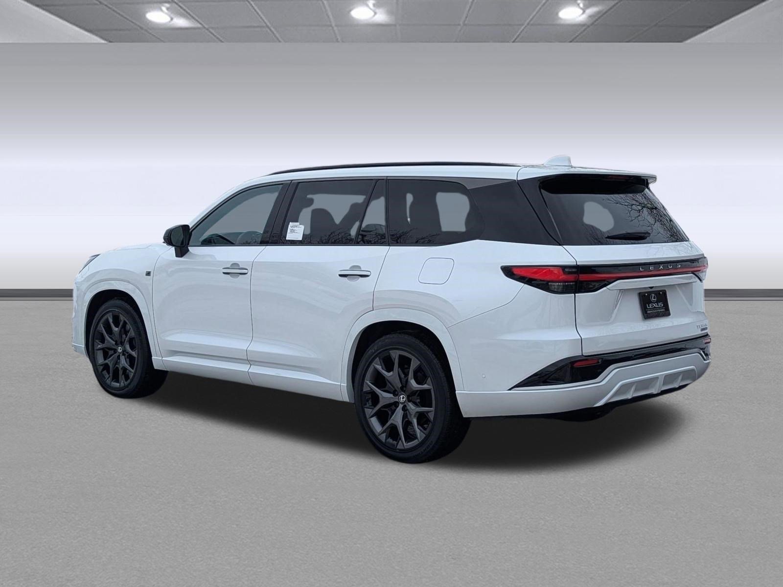 New 2026 Lexus TX 500h AWD image 3