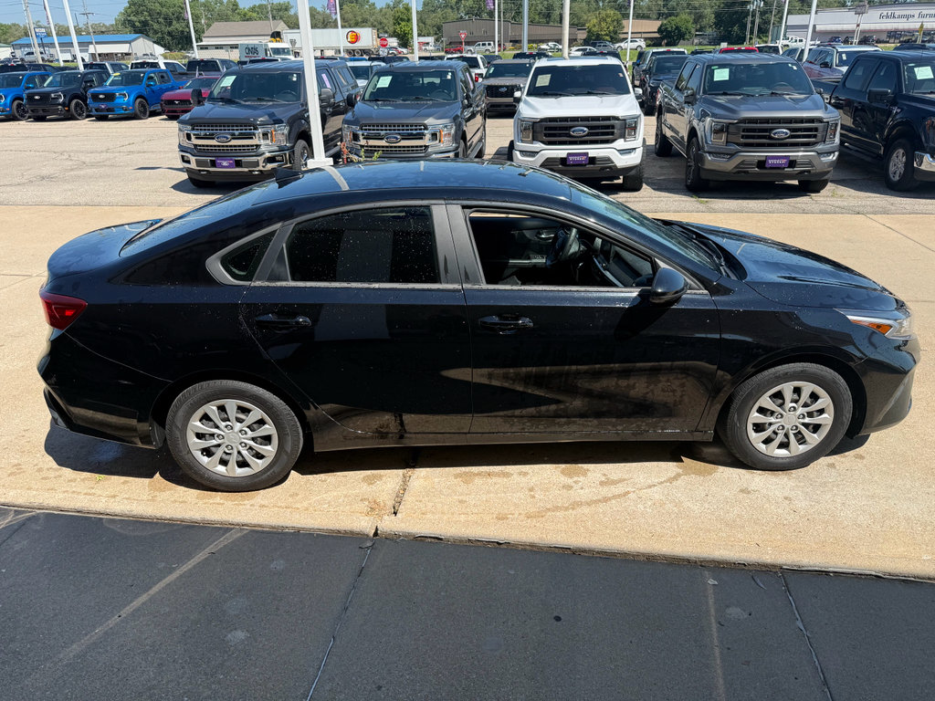 Used 2022 Kia Forte Sedan FWD image 9