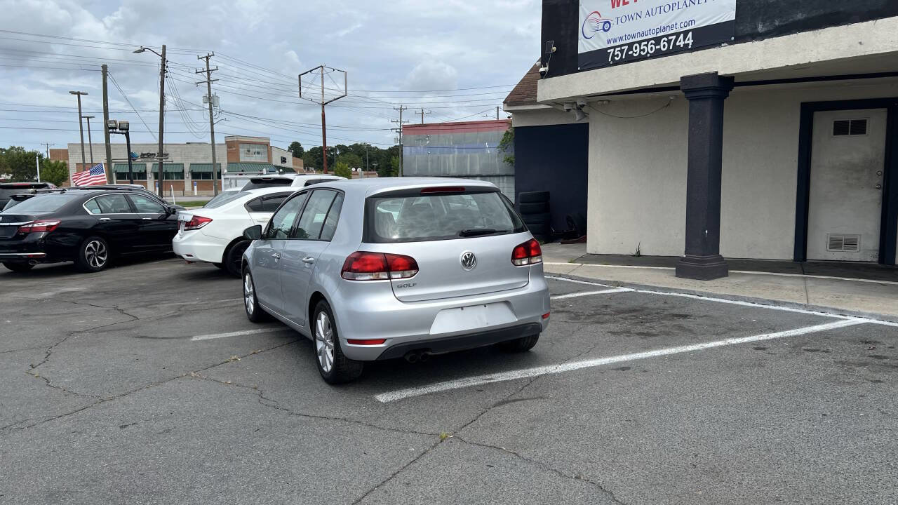 Used 2013 Volkswagen Golf 4-Door image 12