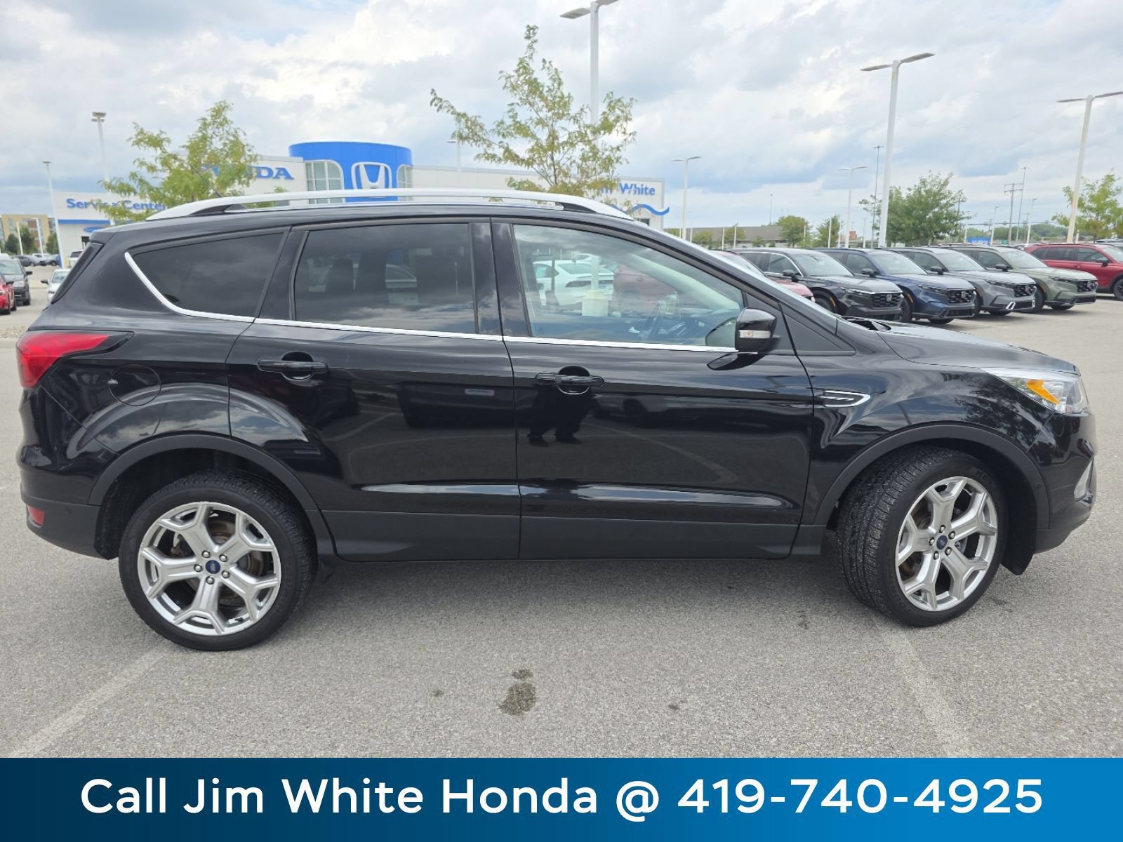 Used 2019 Ford Escape Titanium AWD/4WD image 15