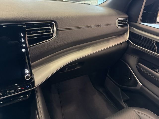 New 2026 Jeep Grand Wagoneer 4WD image 23