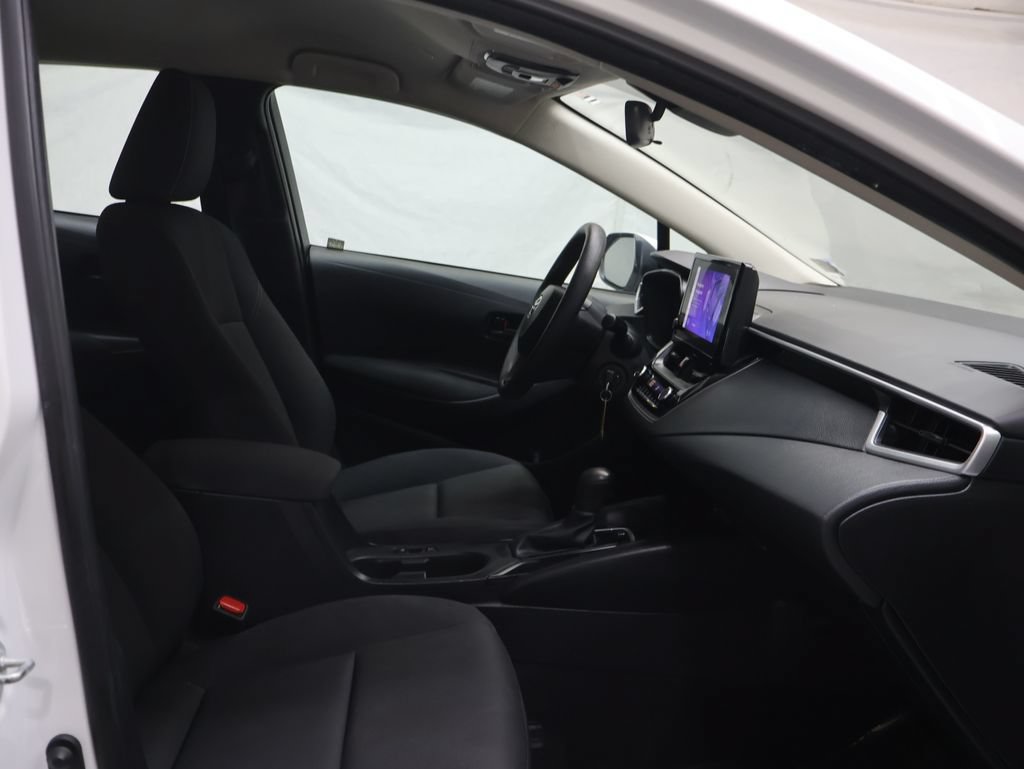 Used 2023 Toyota Corolla LE FWD image 9