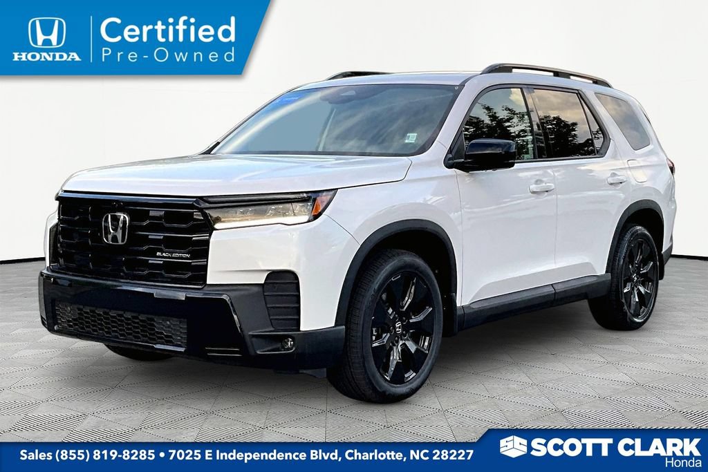 Certified 2026 Honda Pilot Black Edition image 3