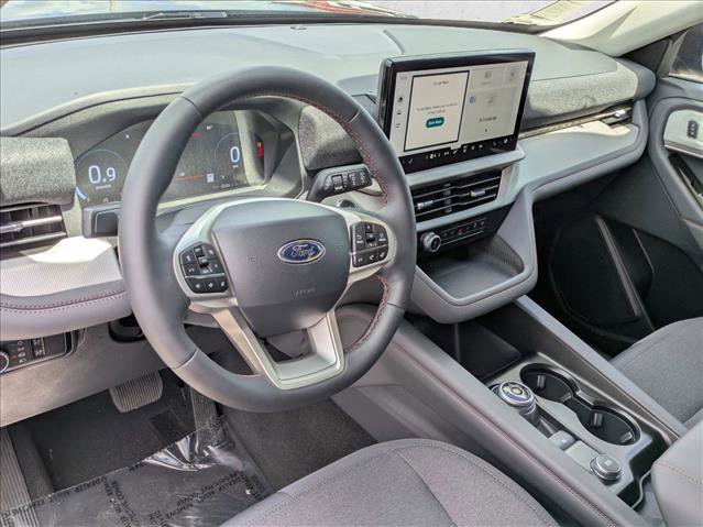 New 2026 Ford Explorer Active RWD image 3