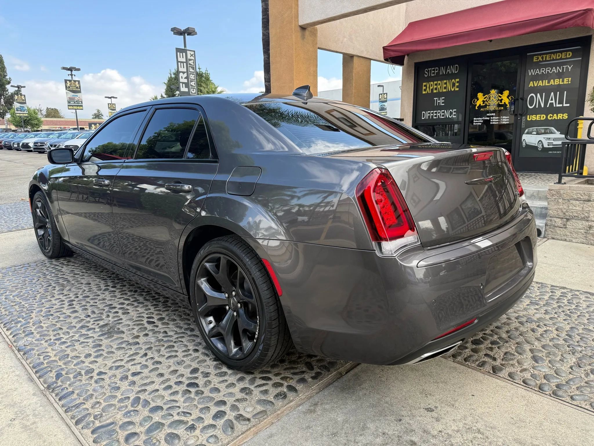 Used 2021 Chrysler 300 S image 7