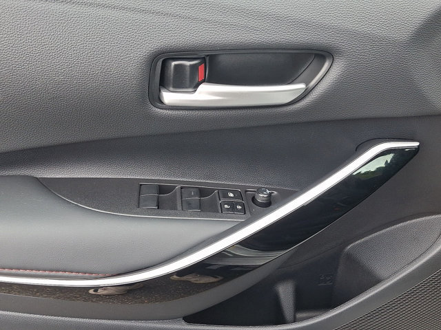 Used 2026 Toyota Corolla XSE FWD image 11