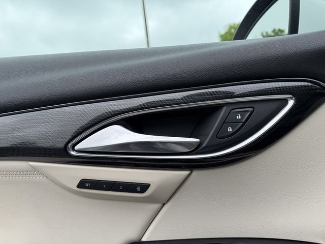Used 2023 Buick Envision Essence FWD image 10