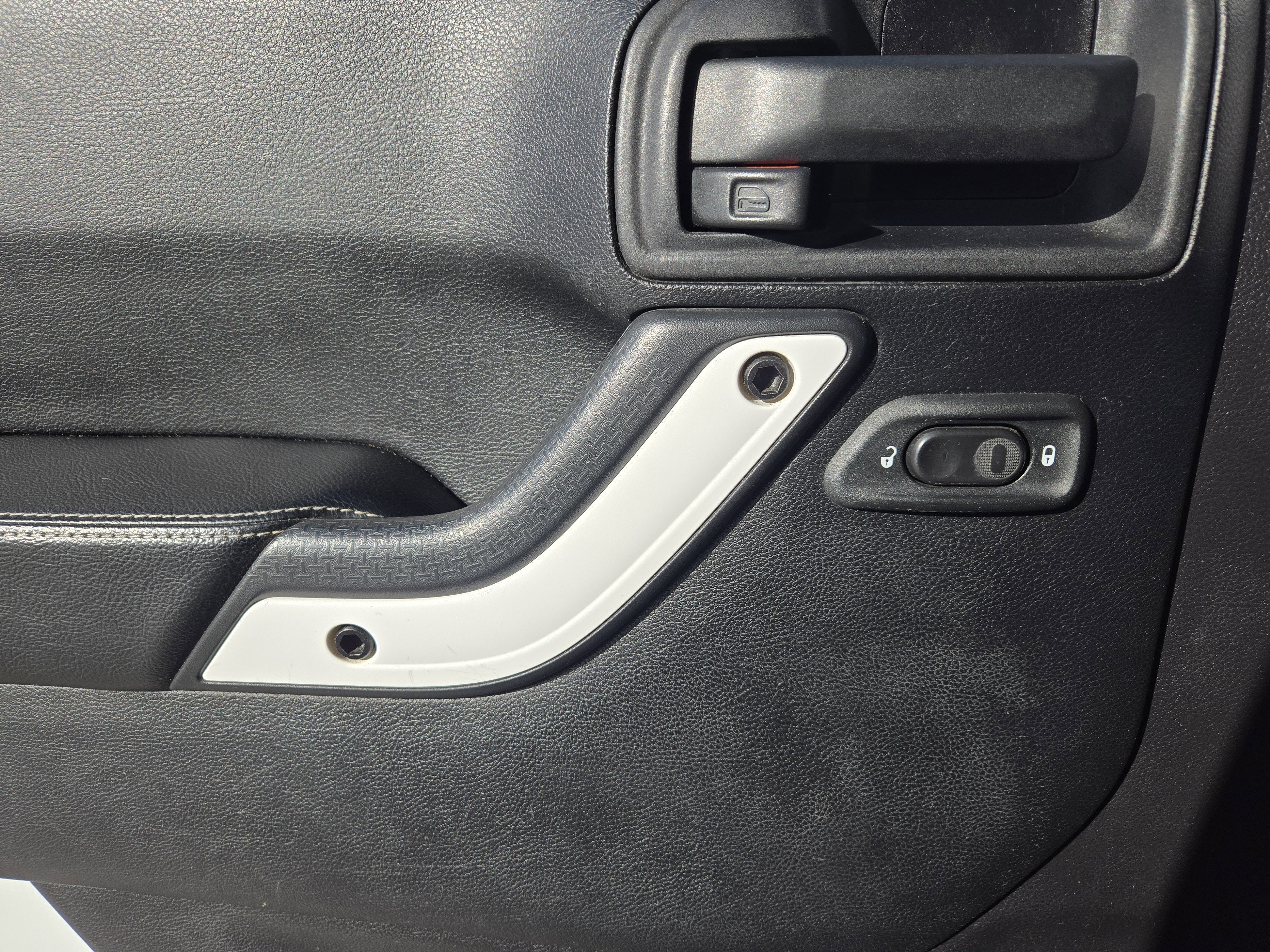 Used 2014 Jeep Wrangler Polar Edition image 22