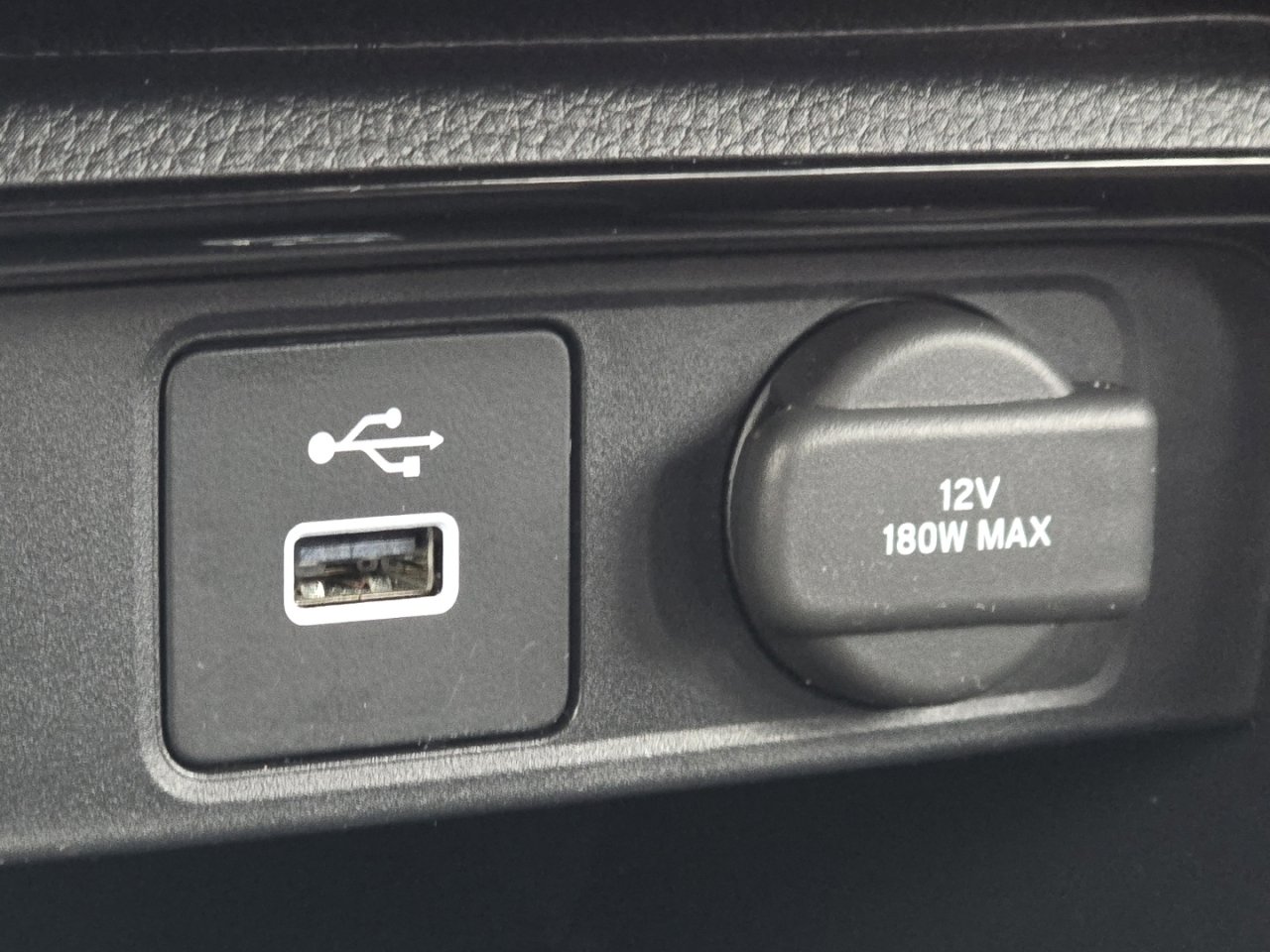 Used 2024 Honda CR-V LX image 8