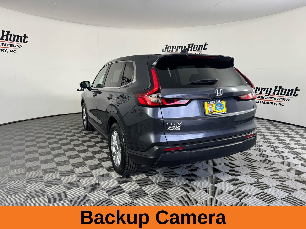 Used 2025 Honda CR-V EX image 8