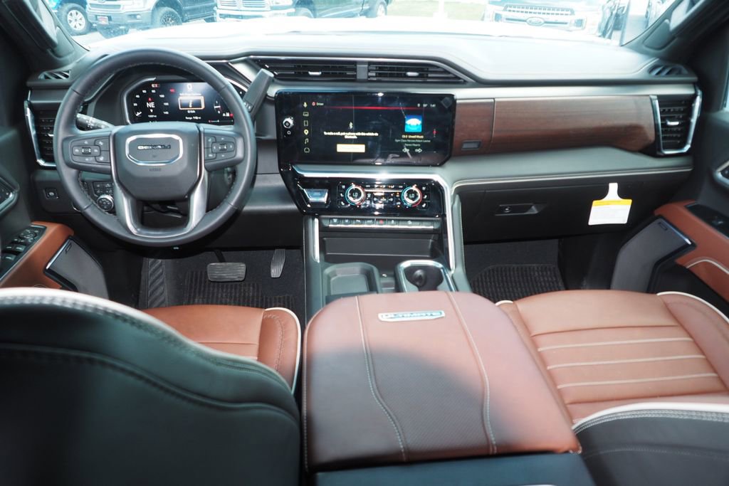 Used 2026 GMC Sierra 3500 Denali Ultimate image 16