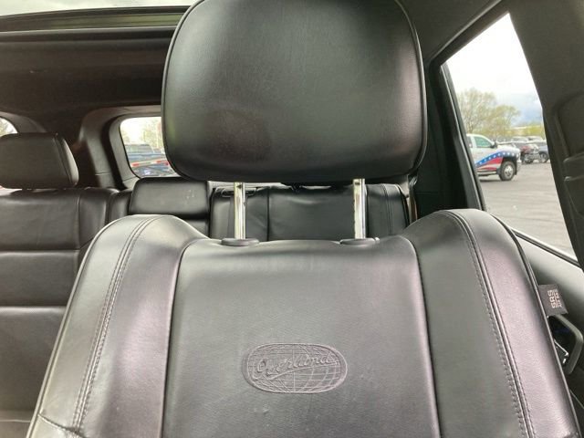 Used 2018 Jeep Grand Cherokee Overland w/ Jeep Active Safety Group AWD/4WD image 15