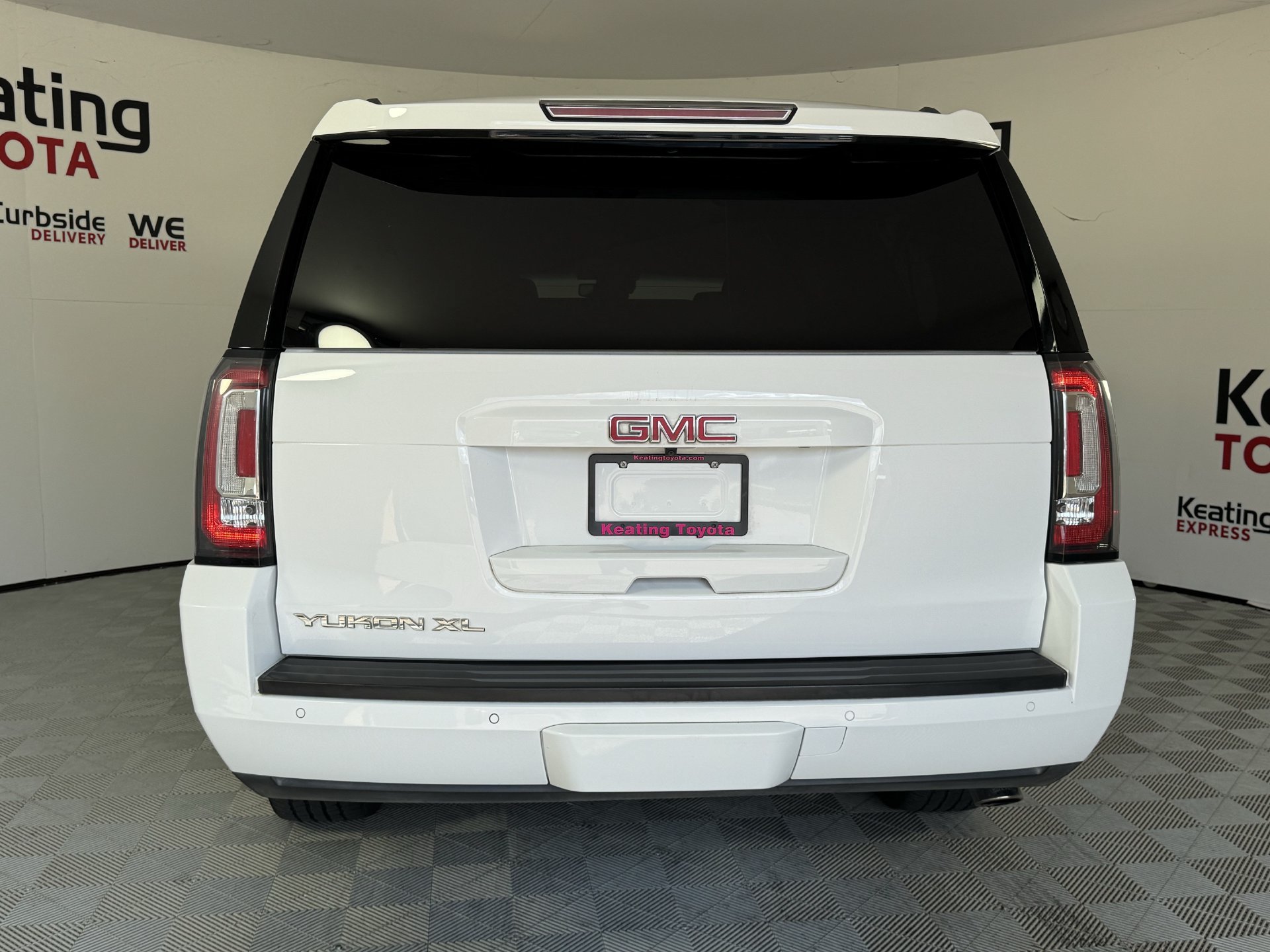 Used 2018 GMC Yukon XL SLT w/ Premium Edition RWD image 6