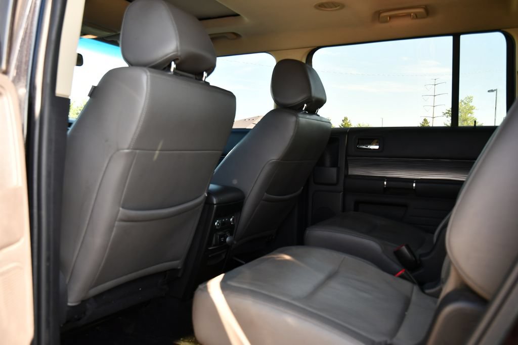 Used 2019 Ford Flex SEL w/ Equipment Group 202A FWD image 17
