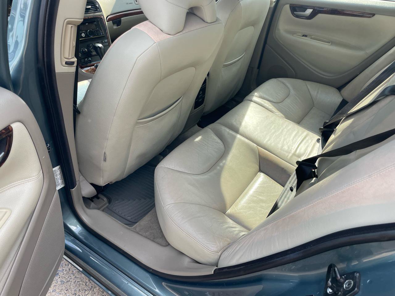 Used 2005 Volvo S60 2.5T FWD image 30