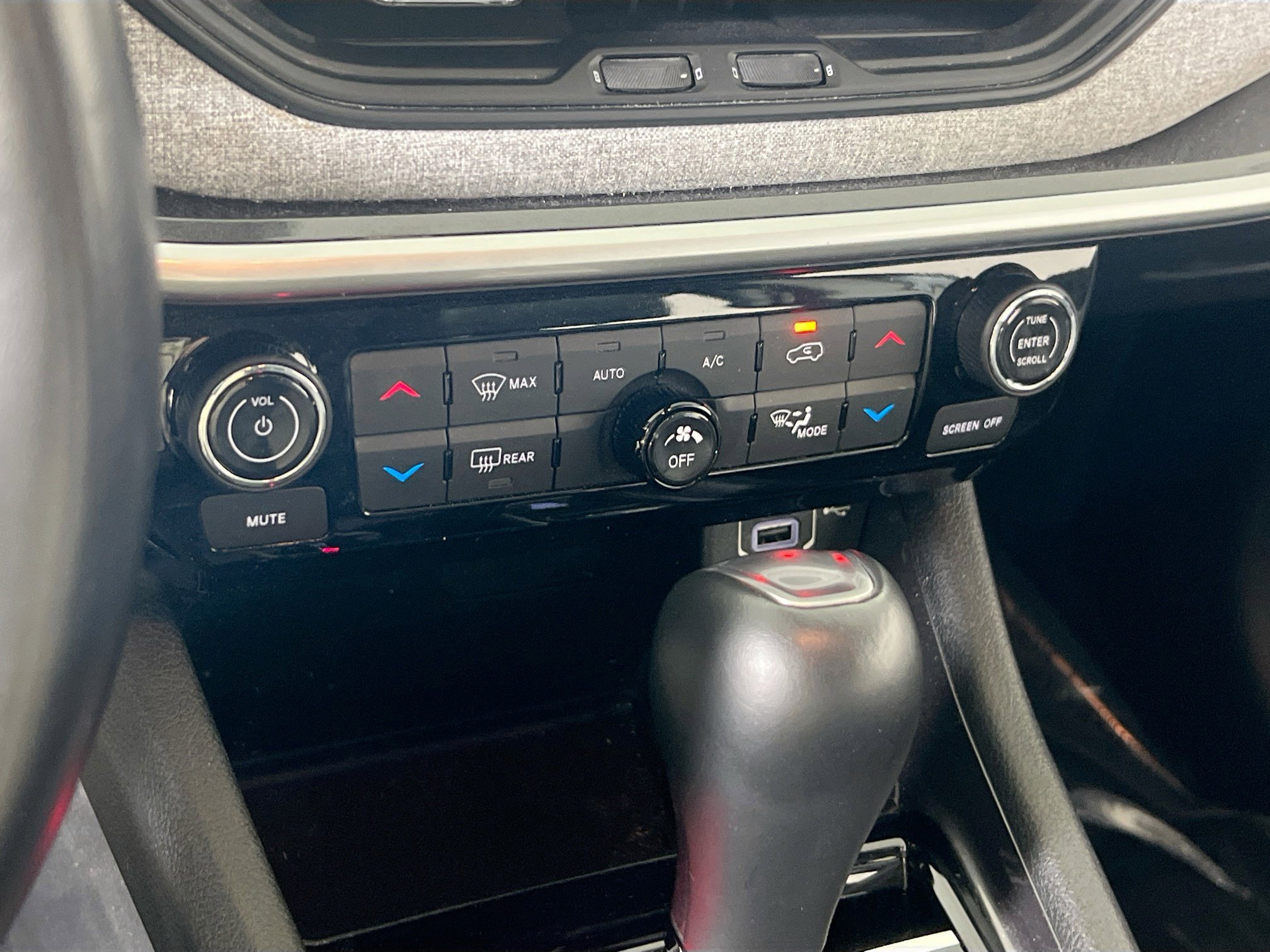 Used 2022 Jeep Compass Latitude w/ Convenience Group image 15