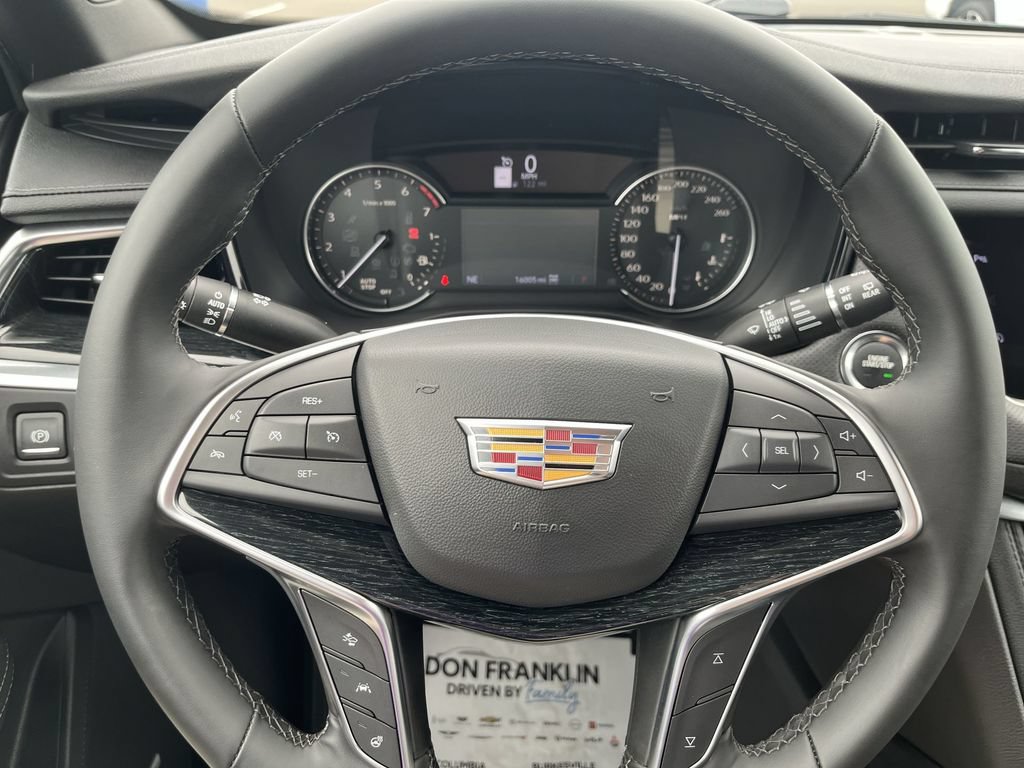 Used 2025 Cadillac XT5 Premium Luxury AWD/4WD image 14