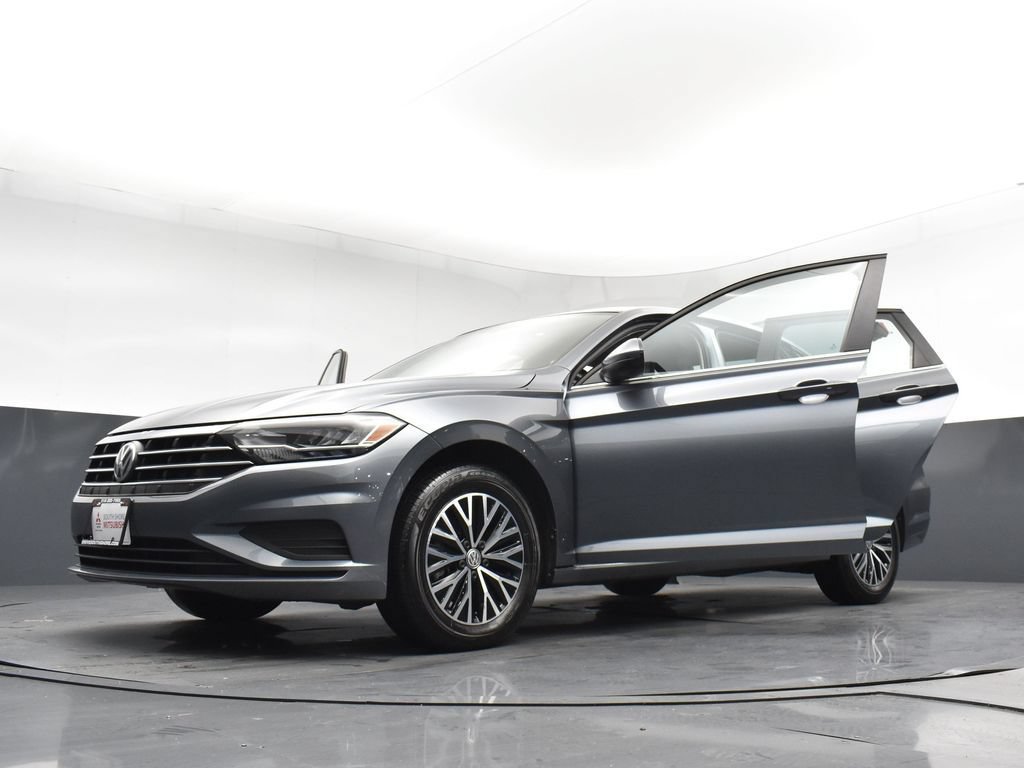 Used 2021 Volkswagen Jetta SE FWD image 30