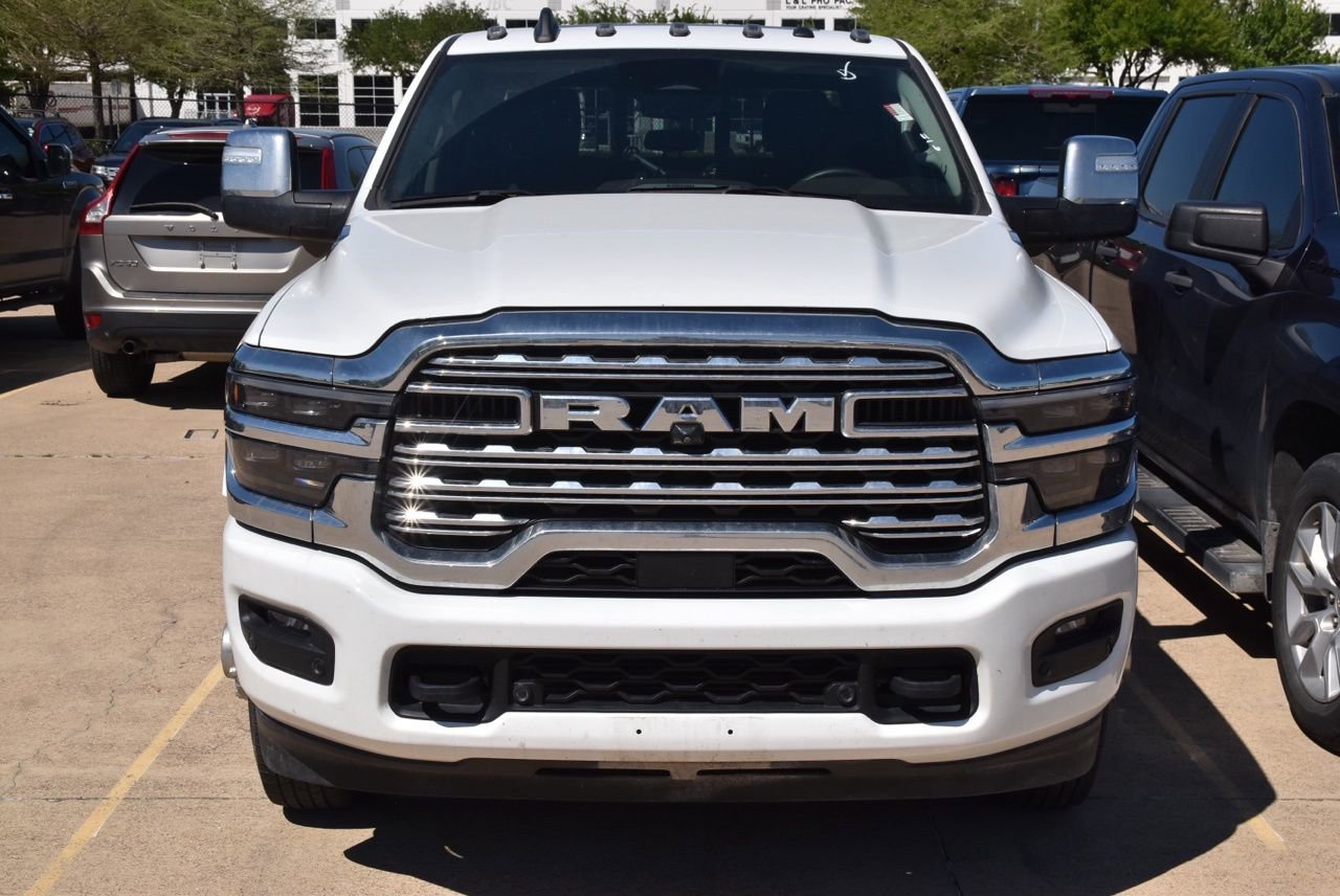 Used 2025 RAM 3500 Longhorn image 3