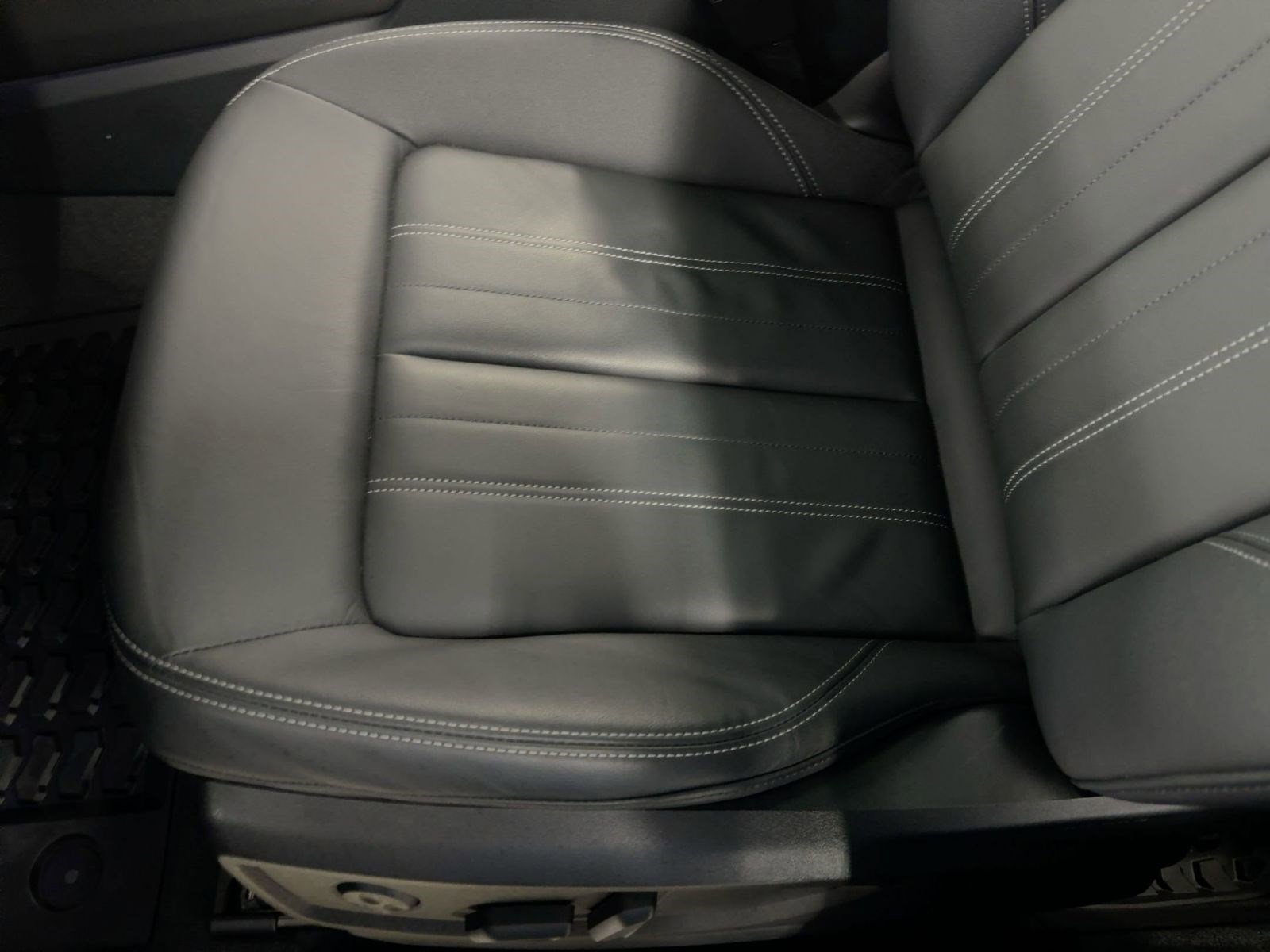 Certified 2024 Audi Q5 2.0T Premium Plus image 13