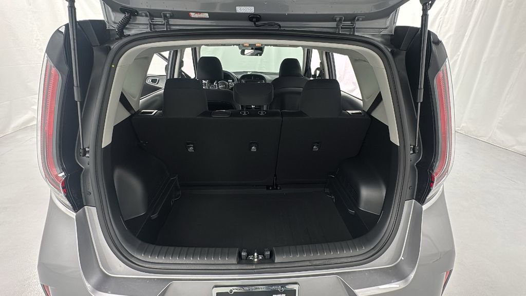 New 2025 Kia Soul LX image 15