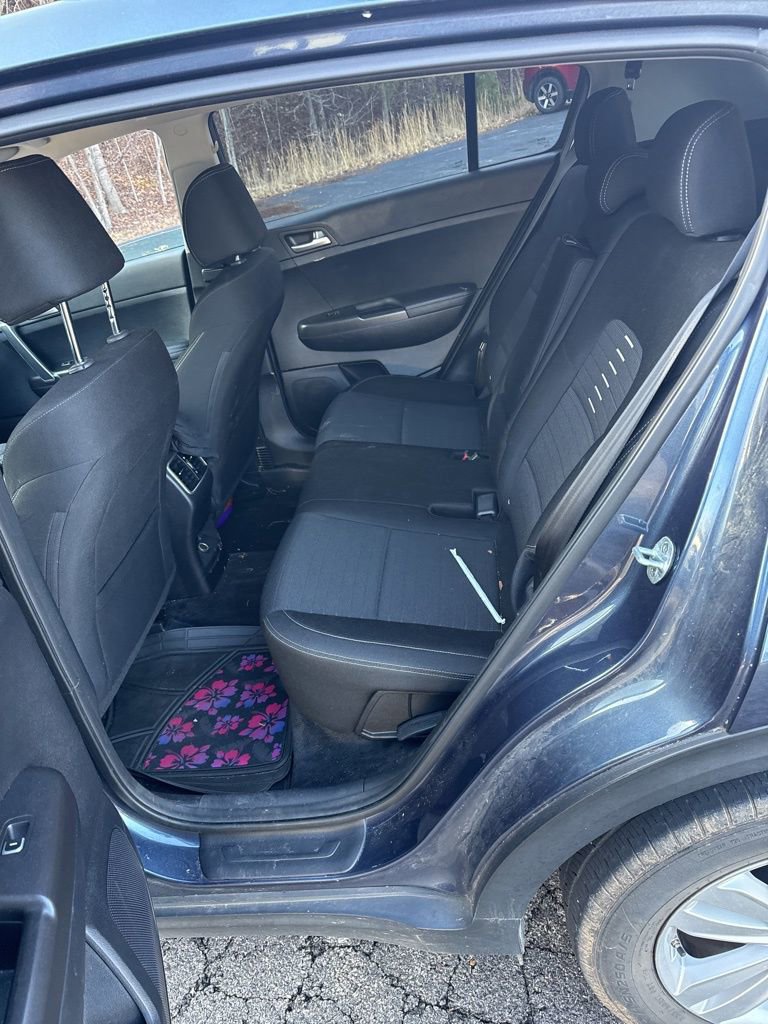 Used 2018 Kia Sportage LX image 16