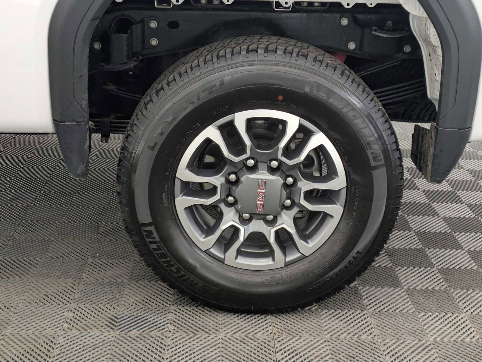 Used 2025 GMC Sierra 3500 SLE w/ SLE Convenience Package image 15