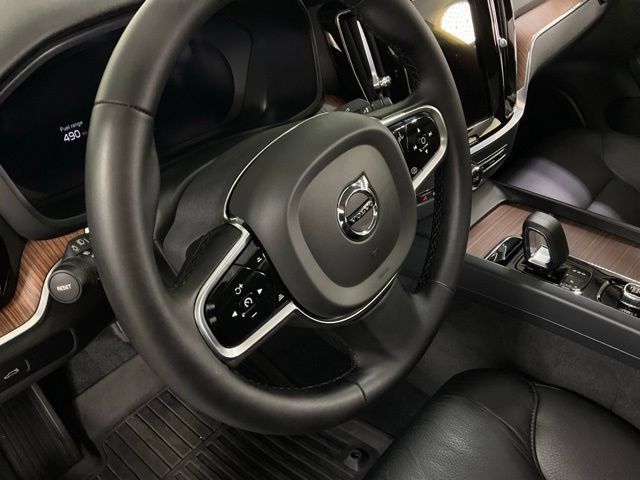 Certified 2024 Volvo S60 B5 Plus AWD/4WD image 23