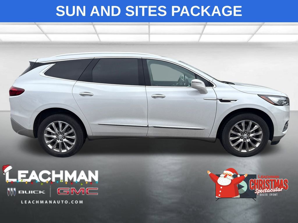 Used 2020 Buick Enclave Premium w/ Sun and Sites Package image 2