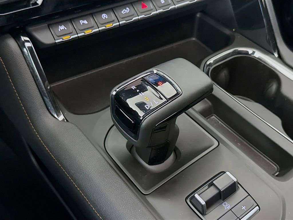 Used 2023 GMC Sierra 1500 AT4 w/ Technology Package image 19