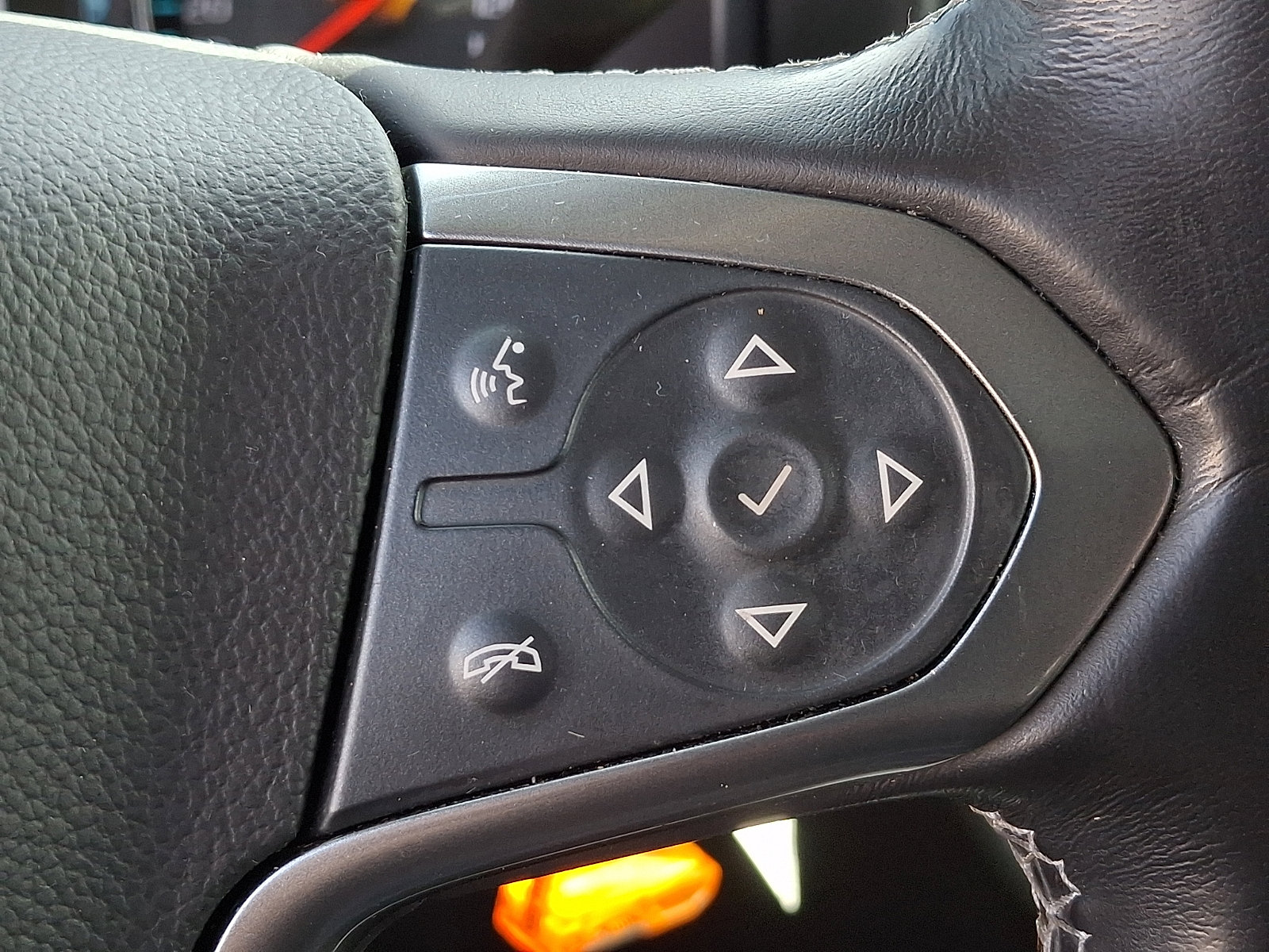 Used 2018 Chevrolet Silverado 1500 LT w/ All Star Edition image 23