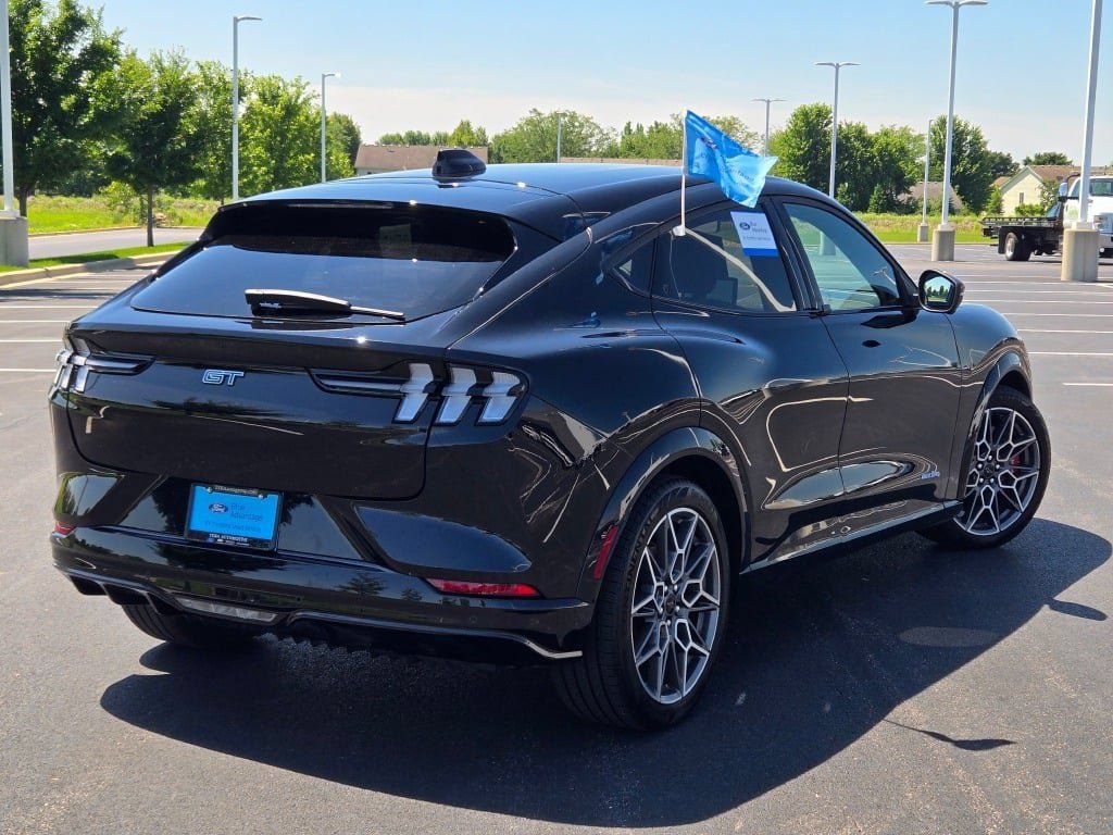 Used 2025 Ford Mustang Mach-E GT AWD/4WD image 12