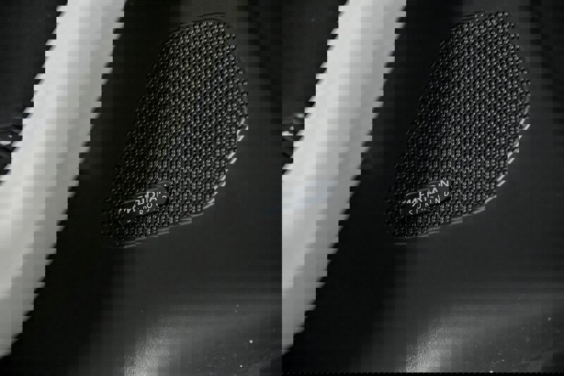 Used 2017 Jaguar F-PACE Prestige image 16