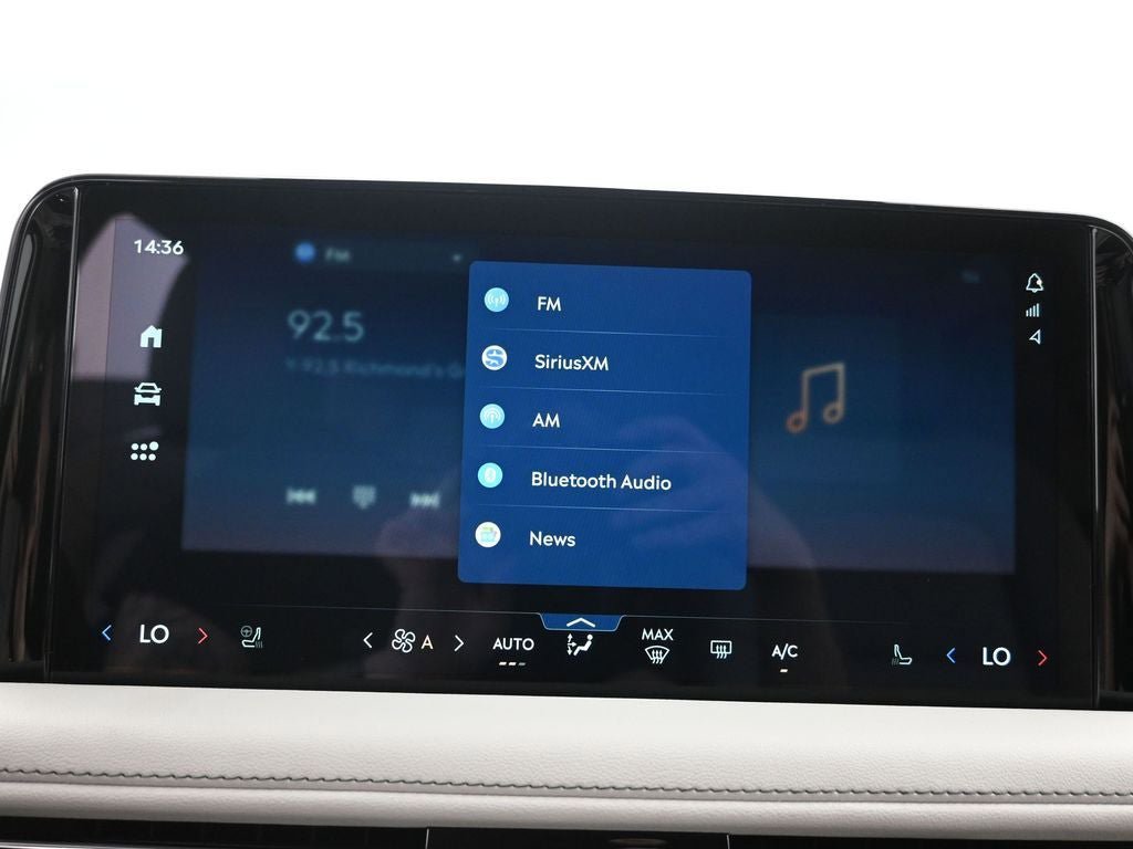 New 2026 Lincoln Aviator AWD w/ Jet Appearance Package image 16