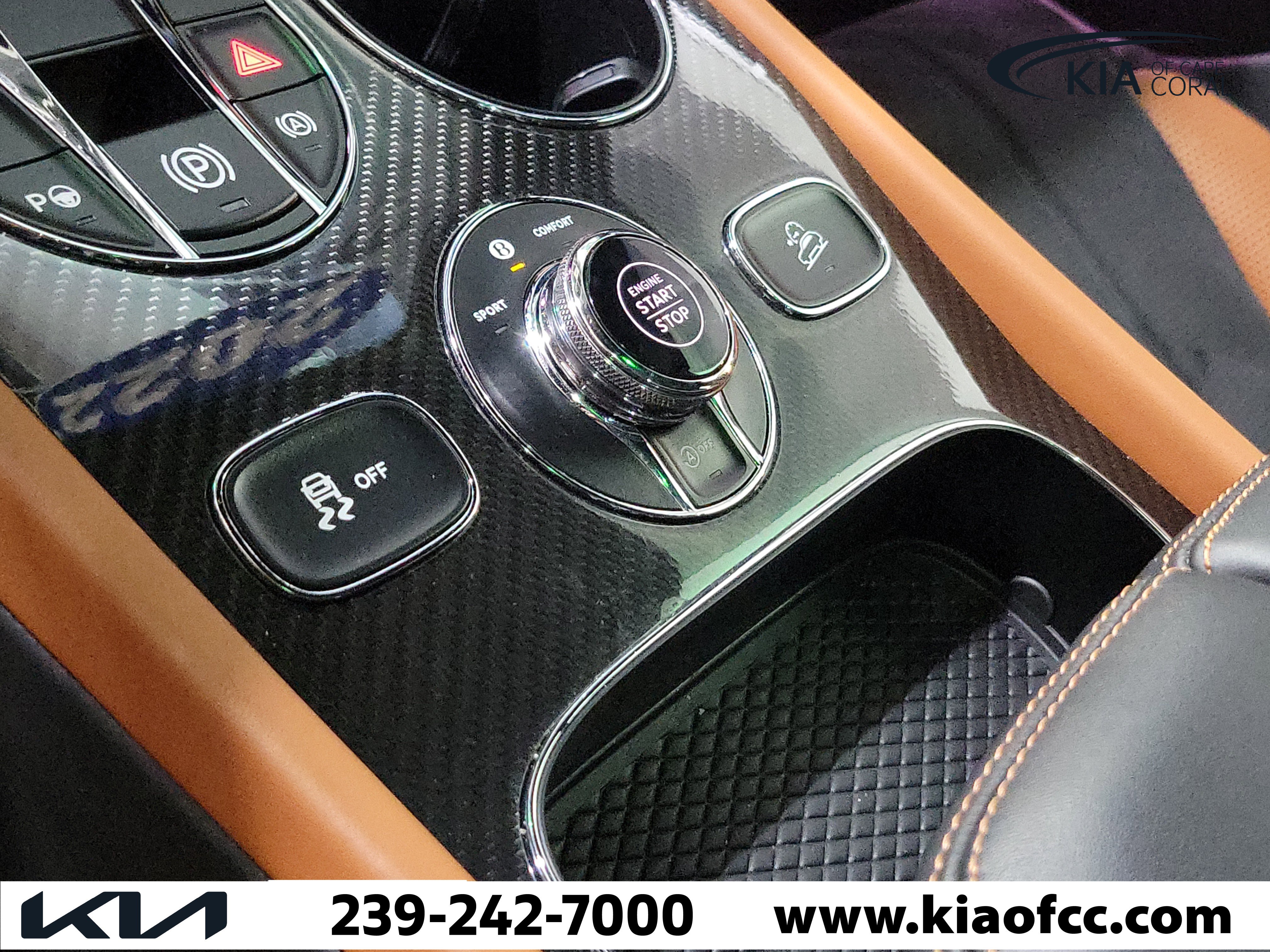 Used 2022 Bentley Bentayga image 21