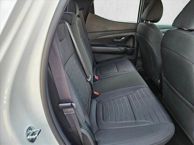 Certified 2026 Hyundai Santa Cruz SE FWD image 18