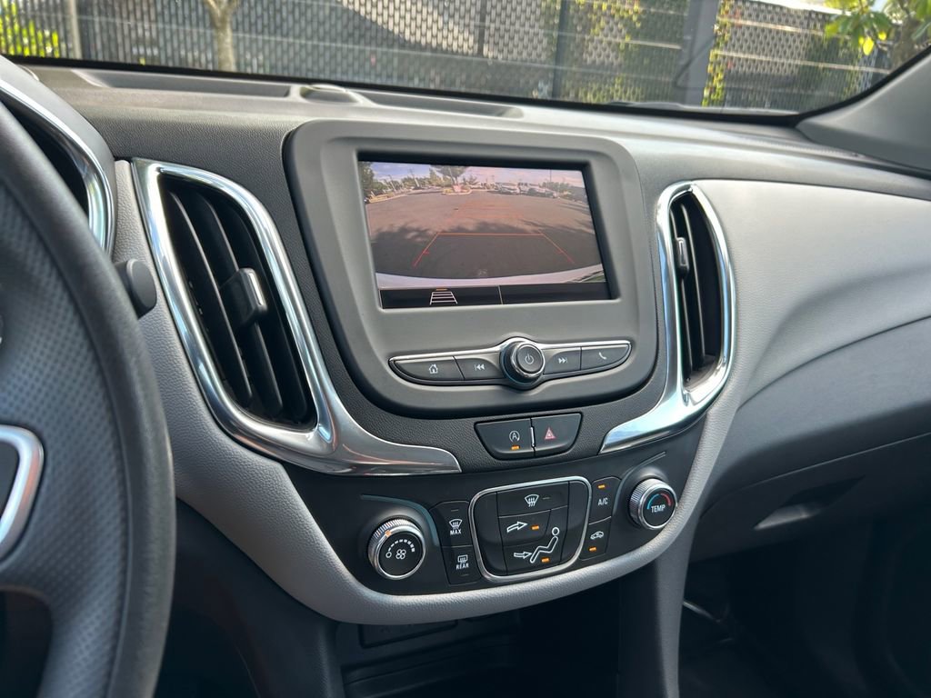 Used 2022 Chevrolet Equinox LS image 19