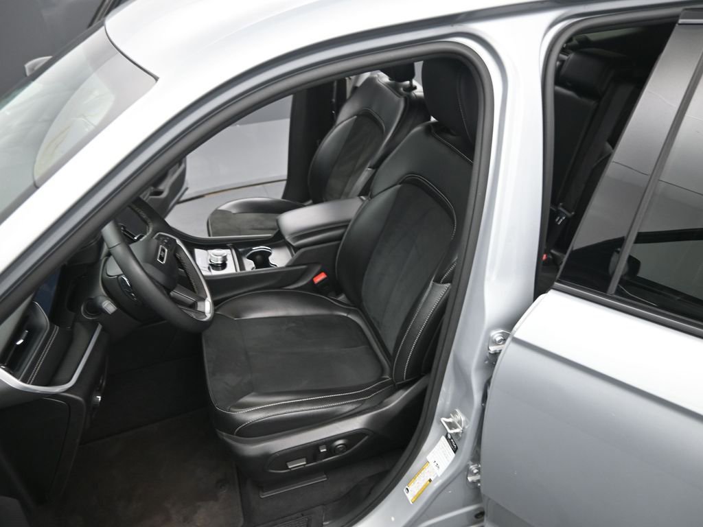 Used 2024 Jeep Grand Cherokee L Laredo AWD/4WD image 11