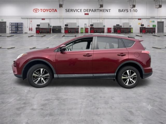 Used 2018 Toyota RAV4 XLE AWD/4WD image 6