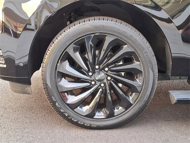 Certified 2021 Lincoln Navigator Reserve image 8