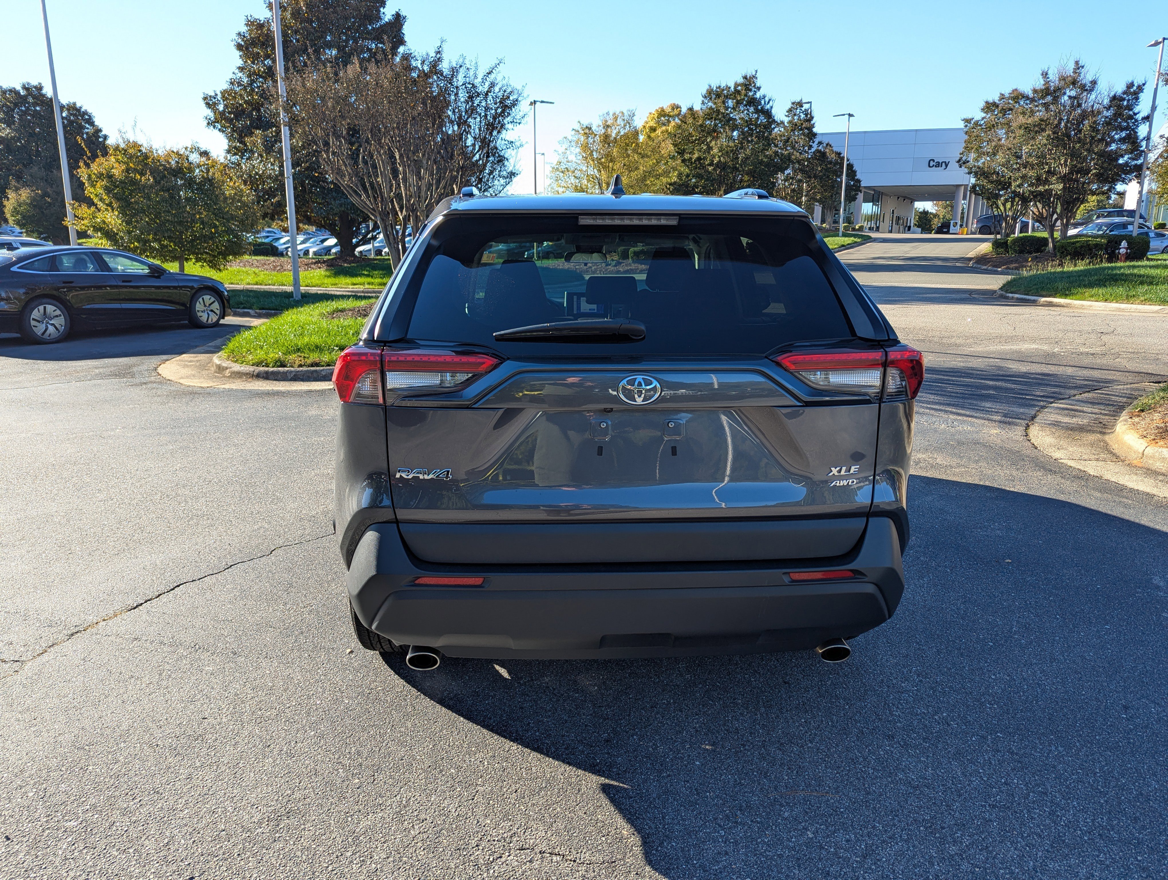 Used 2023 Toyota RAV4 XLE image 6