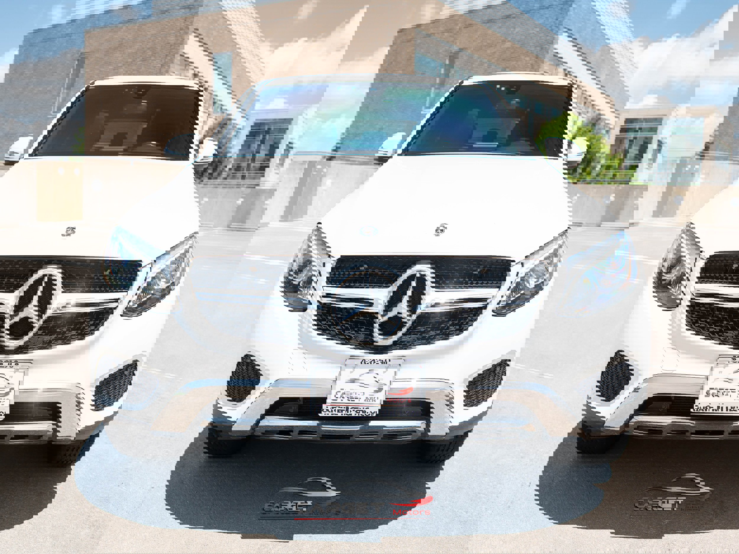 Used 2018 Mercedes-Benz GLC 300 4MATIC Coupe image 2