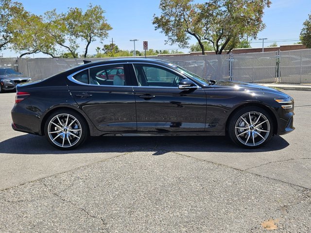 Used 2025 Genesis G70 2.5T image 4