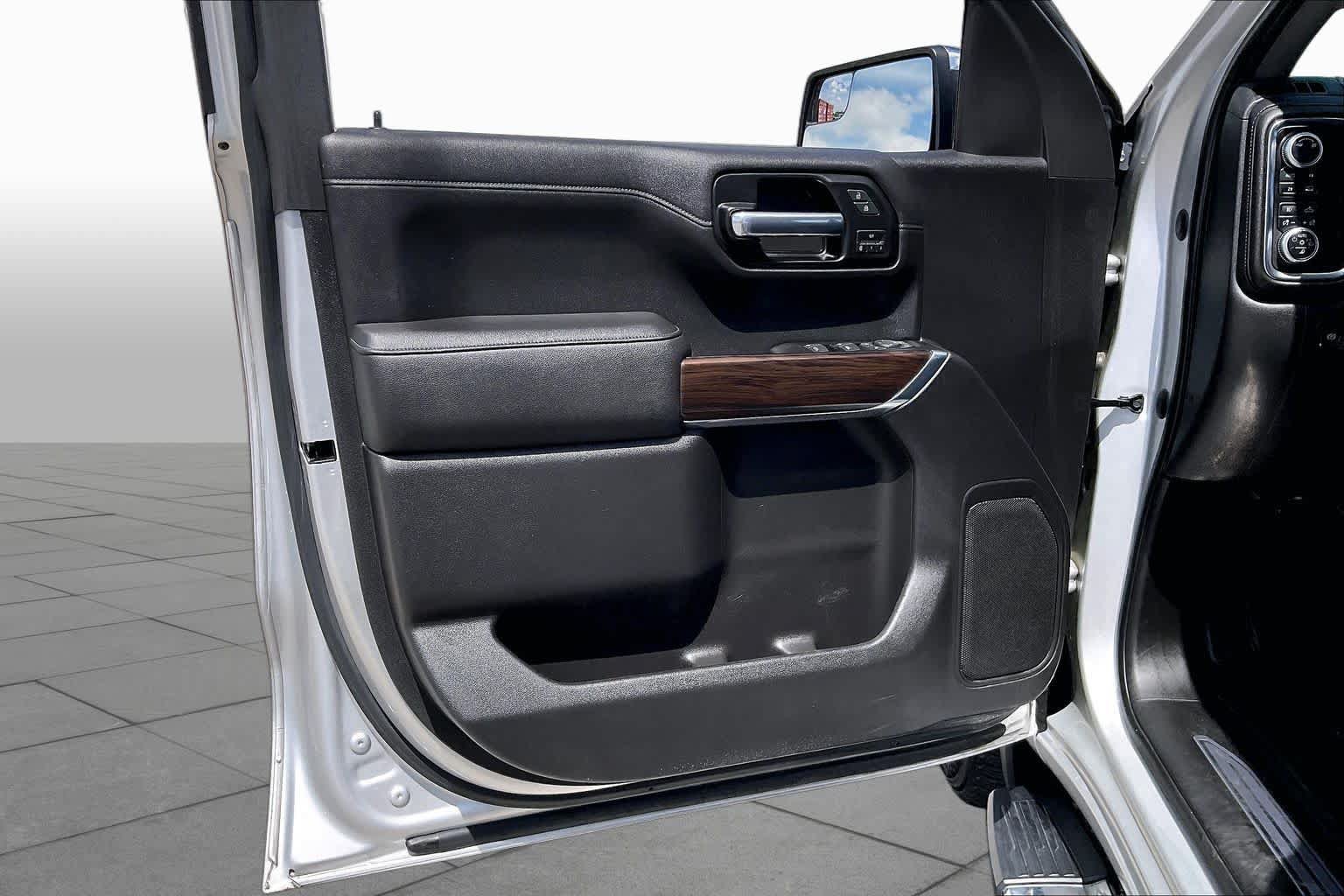 Used 2019 GMC Sierra 1500 SLT AWD/4WD image 21