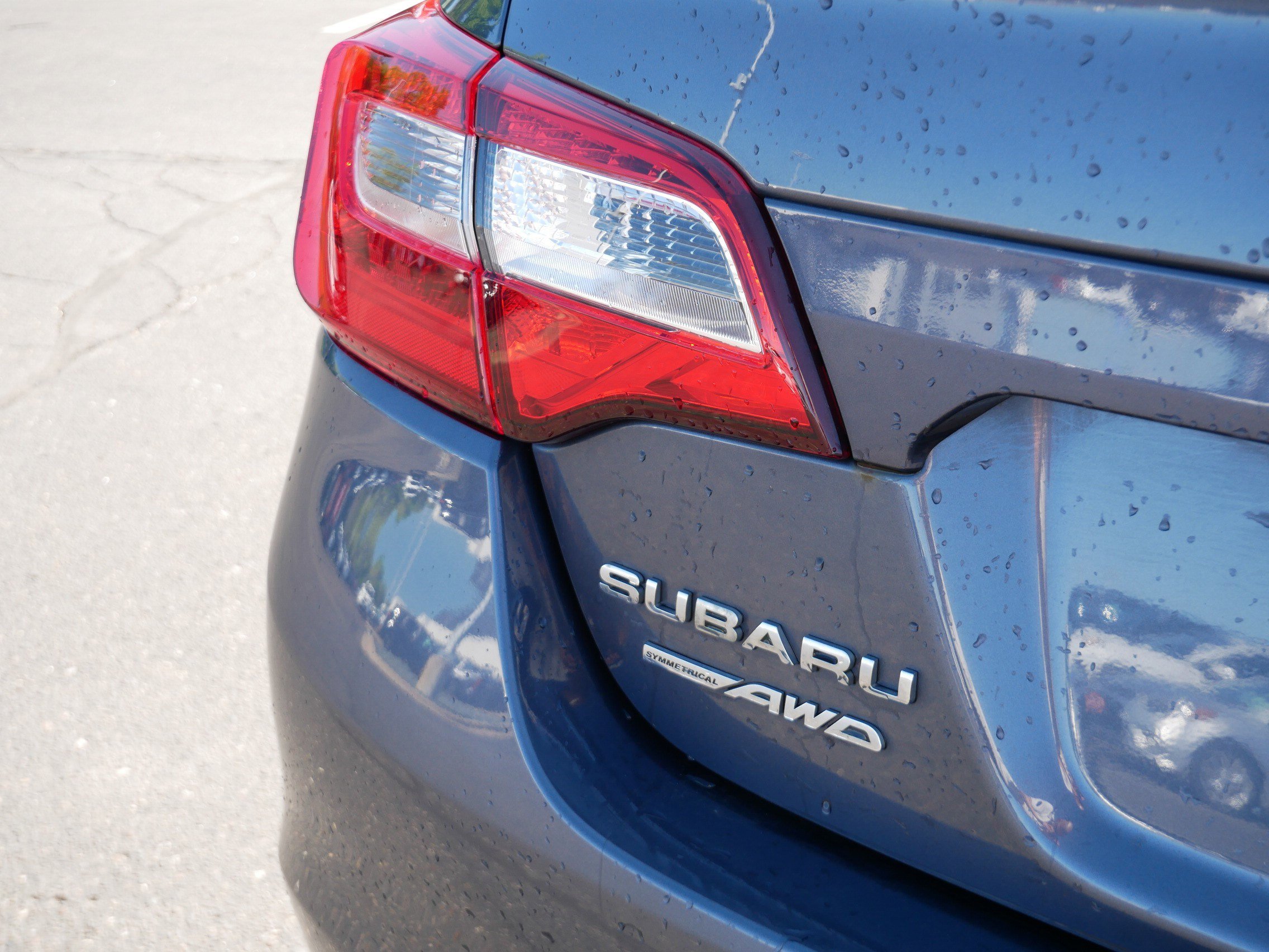 Used 2015 Subaru Legacy 2.5i Premium AWD/4WD image 17