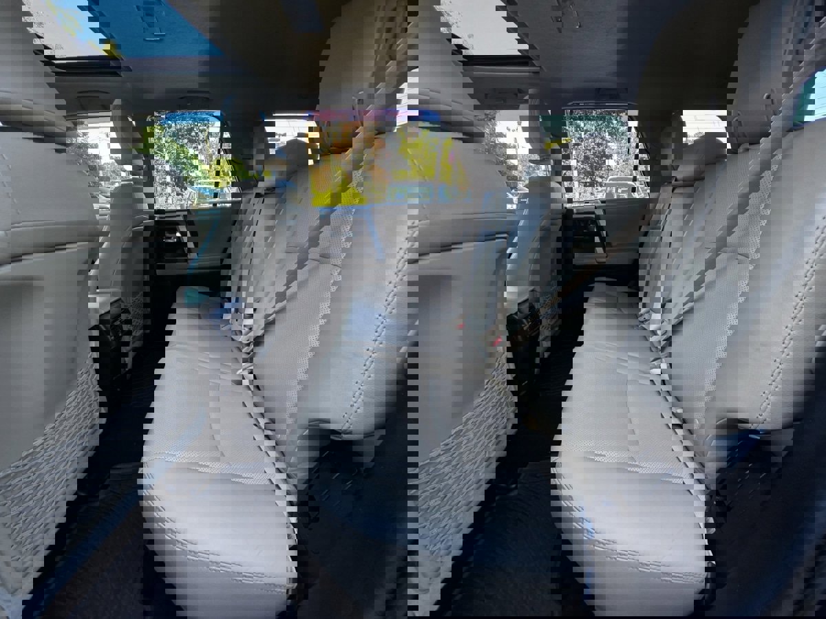 Used 2015 Toyota 4Runner Limited image 21