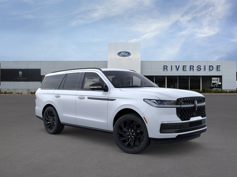 New 2026 Lincoln Navigator Reserve w/ Jet Appearance Package AWD/4WD image 7